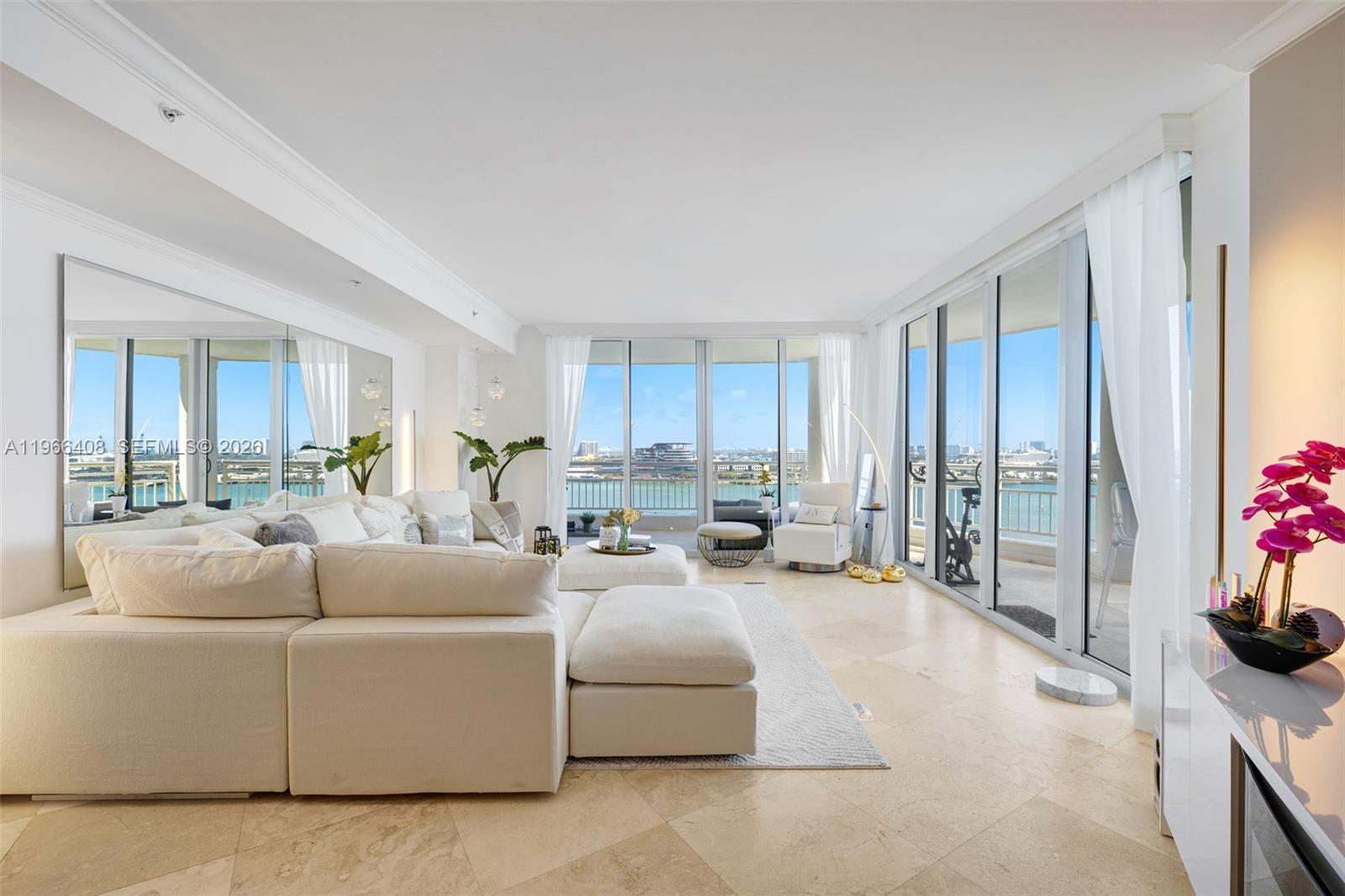 848 Brickell Key Dr #1601 Miami, FL 33131