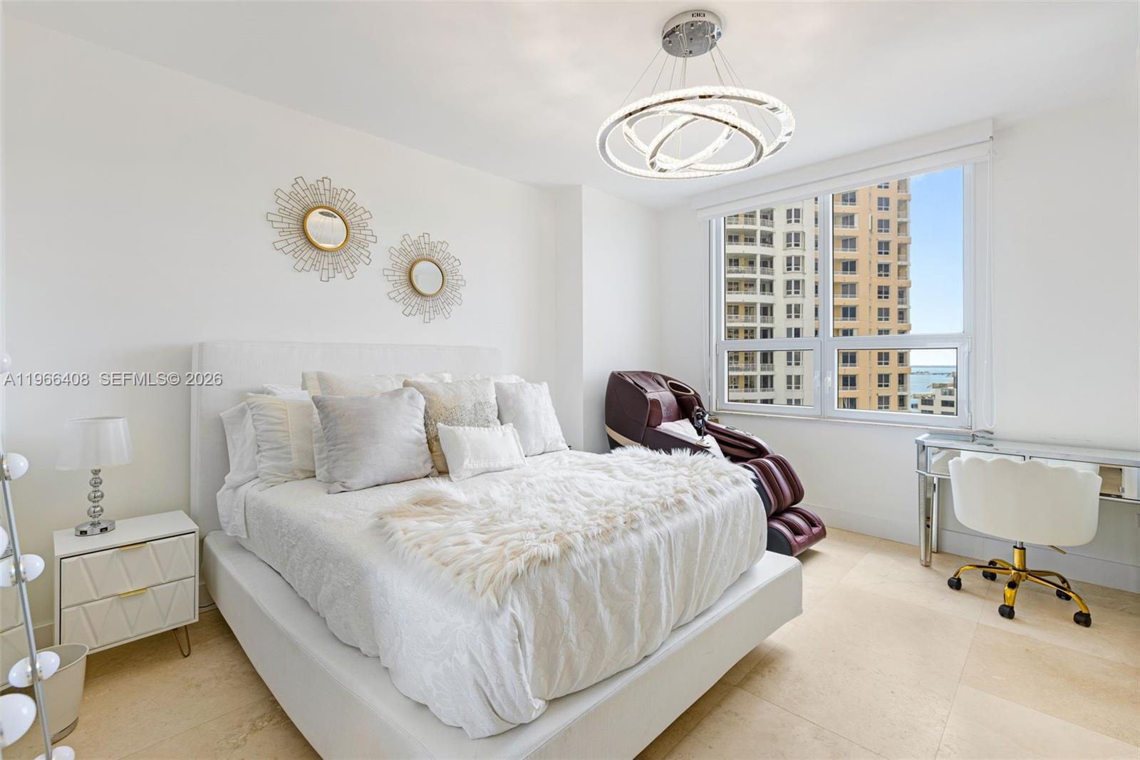 848 Brickell Key Dr #1601 Miami, FL 33131