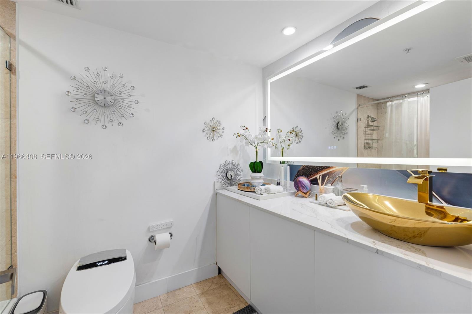 848 Brickell Key Dr #1601 Miami, FL 33131