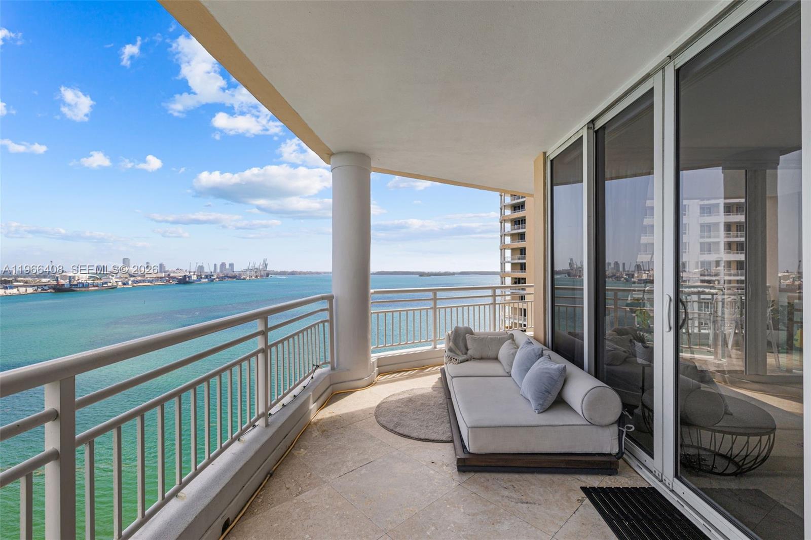 848 Brickell Key Dr #1601 Miami, FL 33131