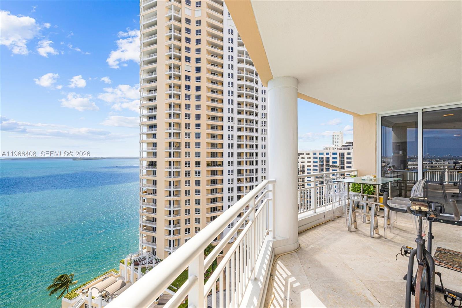 848 Brickell Key Dr #1601 Miami, FL 33131