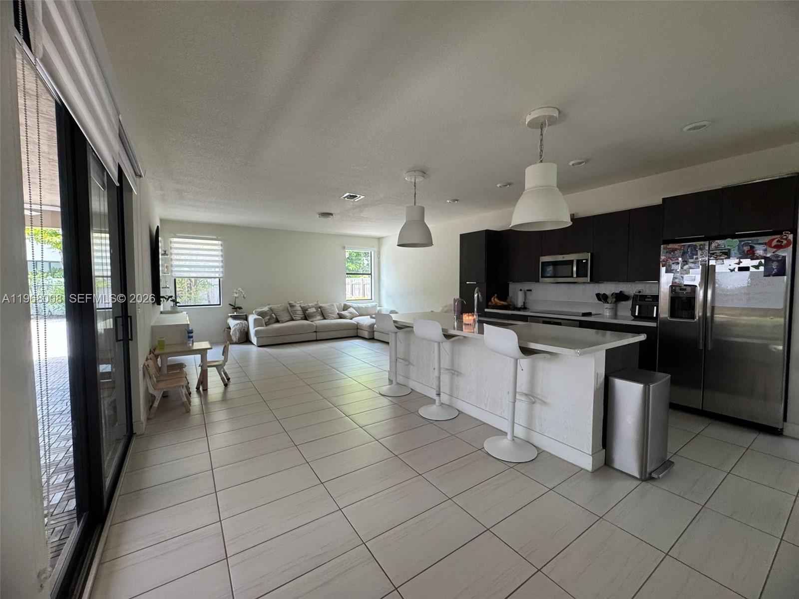 10240 NW 76th Ter Doral, FL 33178