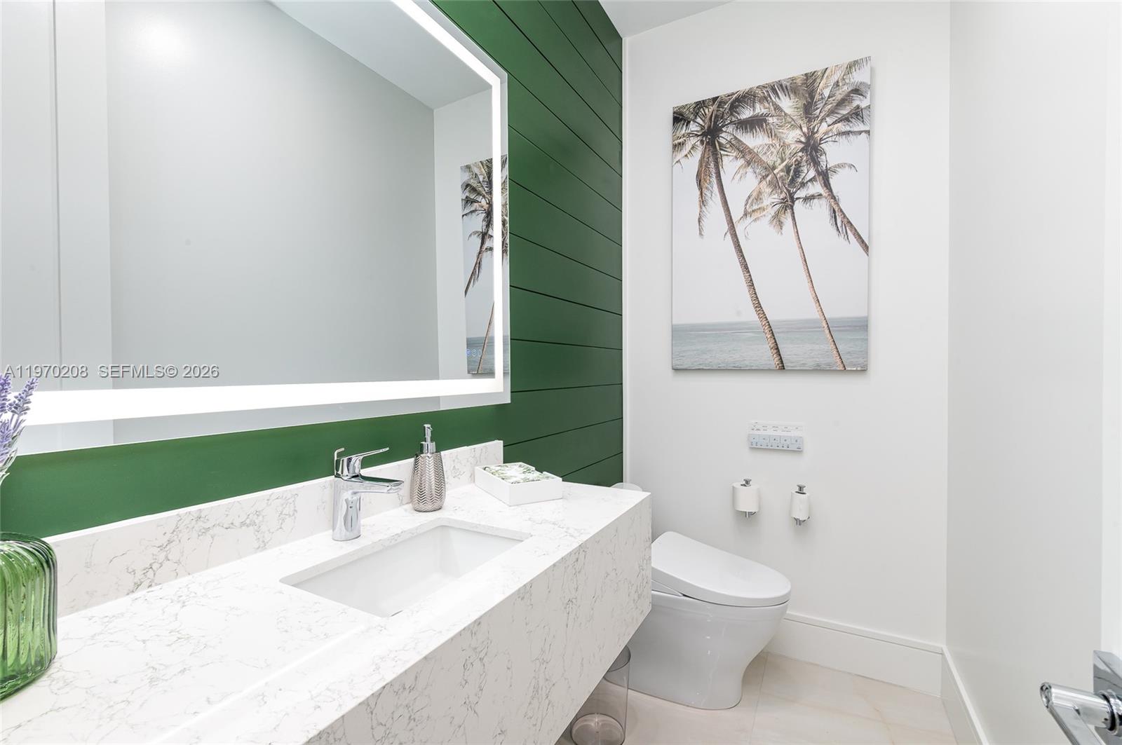 3740 NE 29th Ave Lighthouse Point, FL 33064