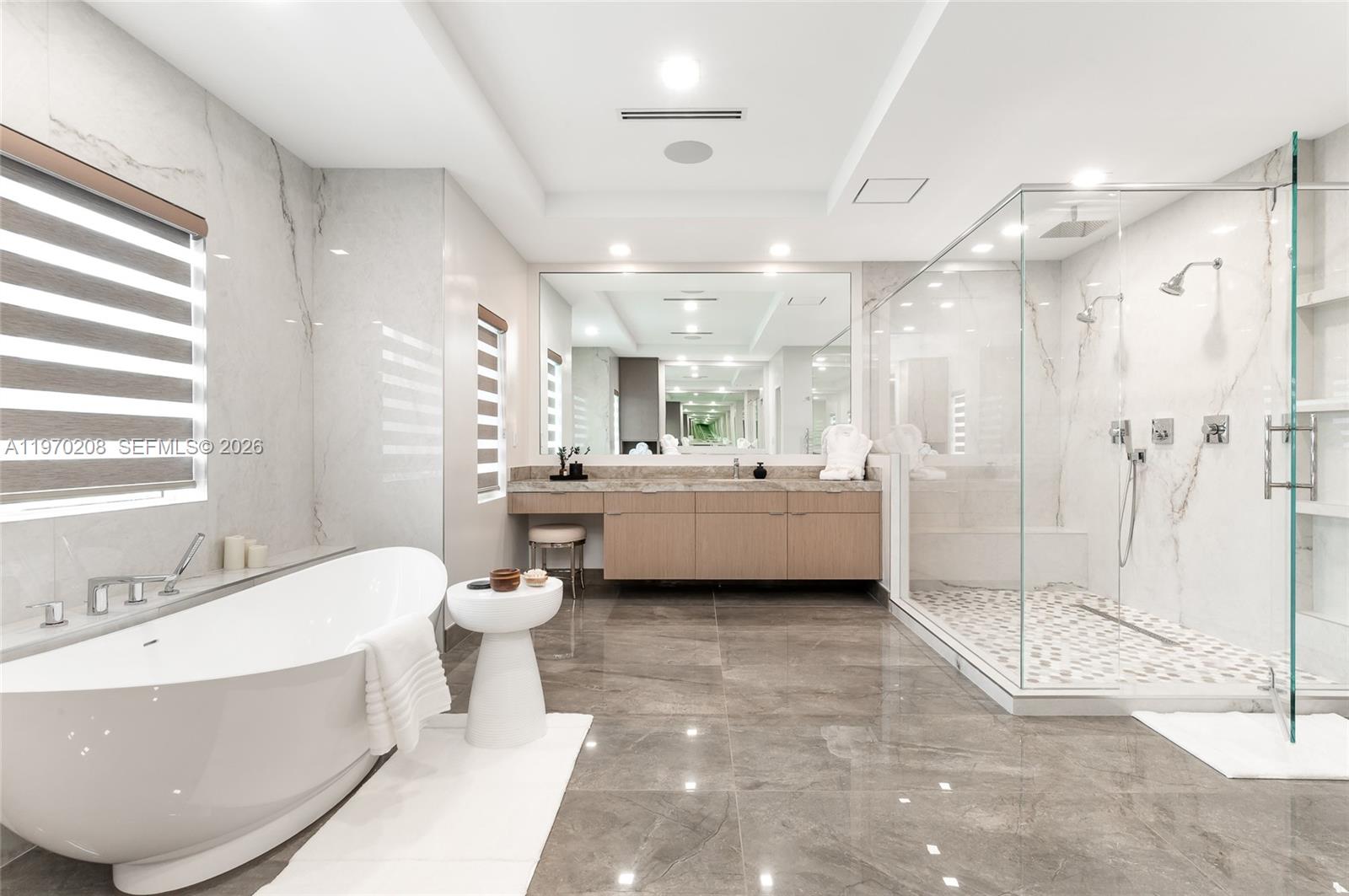 3740 NE 29th Ave Lighthouse Point, FL 33064