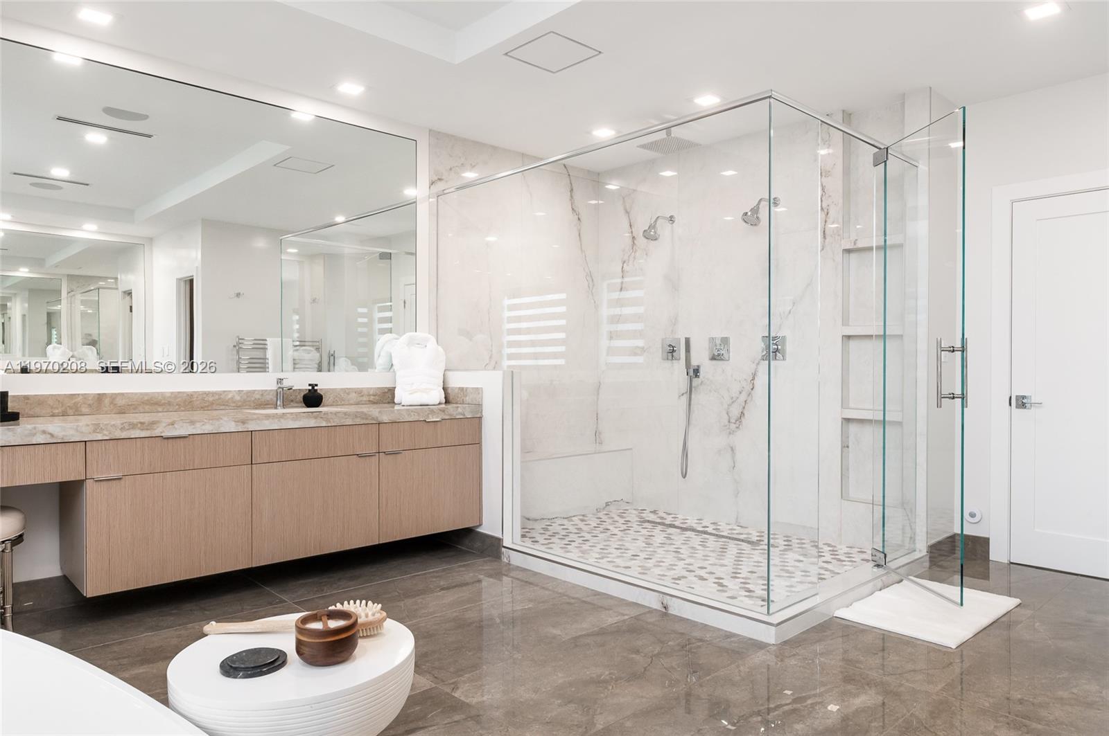 3740 NE 29th Ave Lighthouse Point, FL 33064