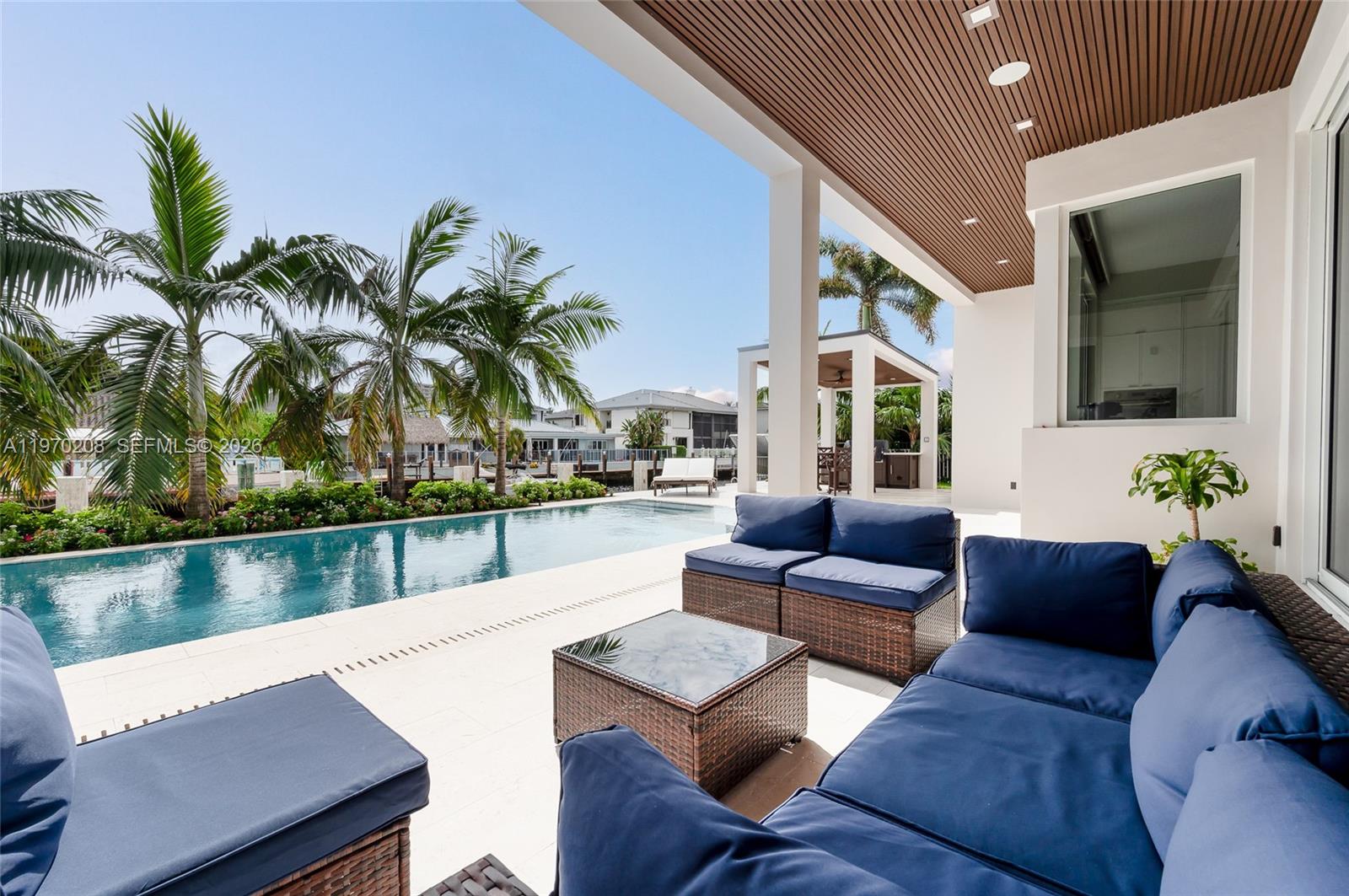 3740 NE 29th Ave Lighthouse Point, FL 33064