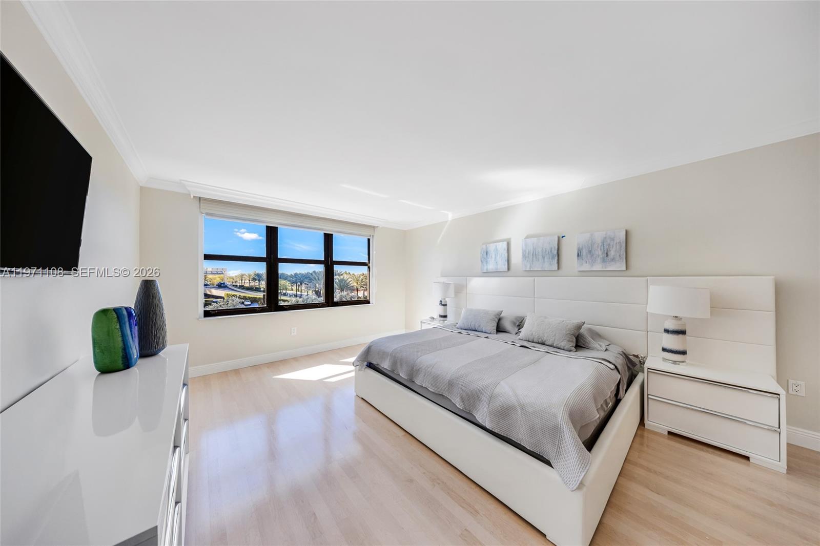 9801 Collins Ave #5S Bal Harbour, FL 33154