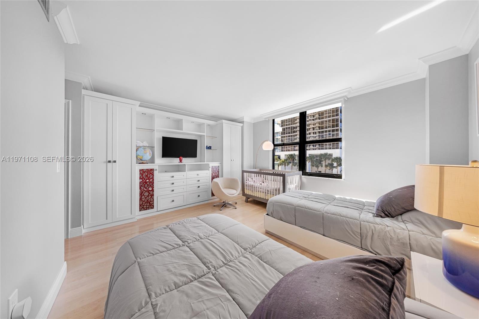 9801 Collins Ave #5S Bal Harbour, FL 33154