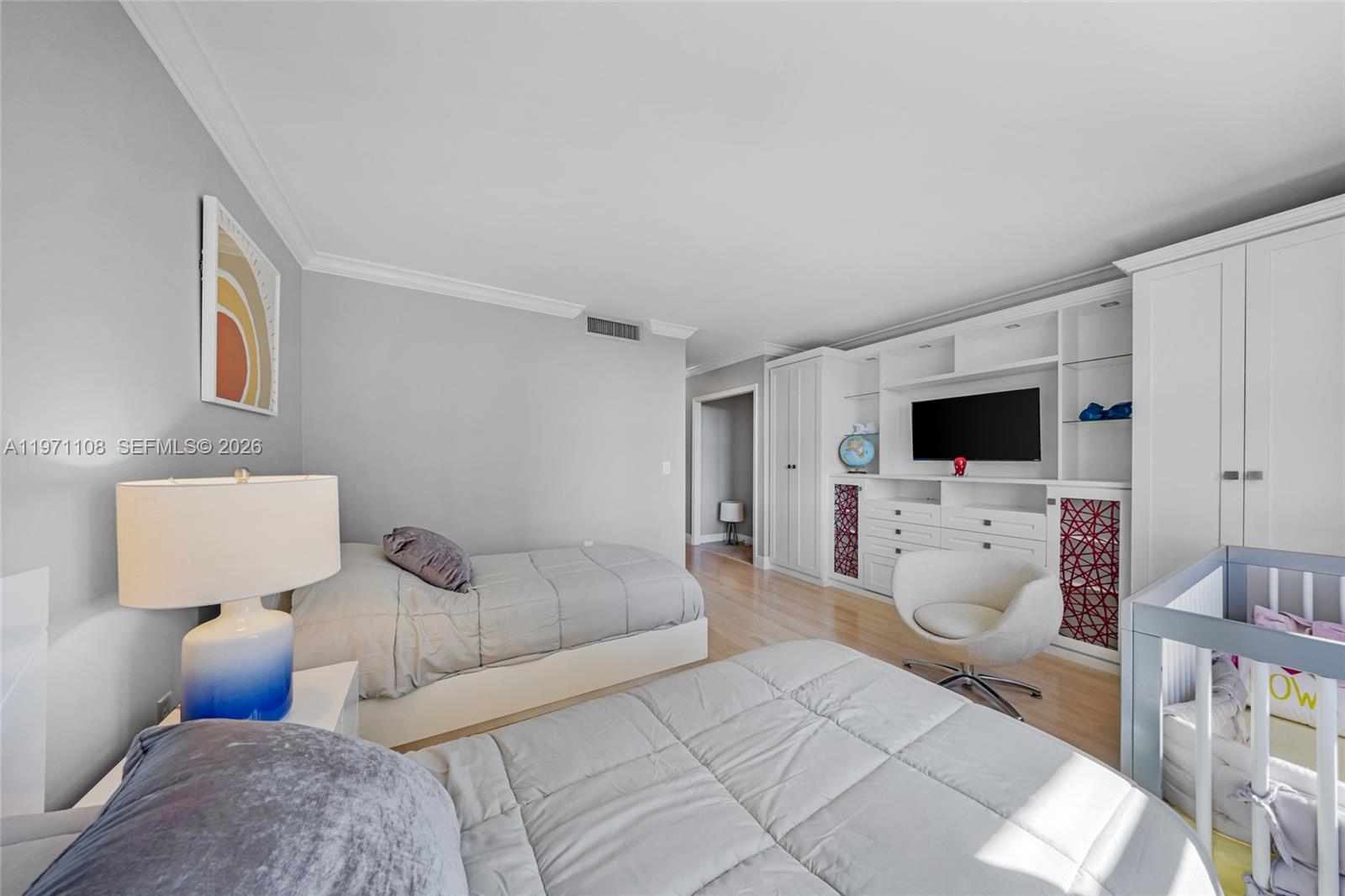 9801 Collins Ave #5S Bal Harbour, FL 33154