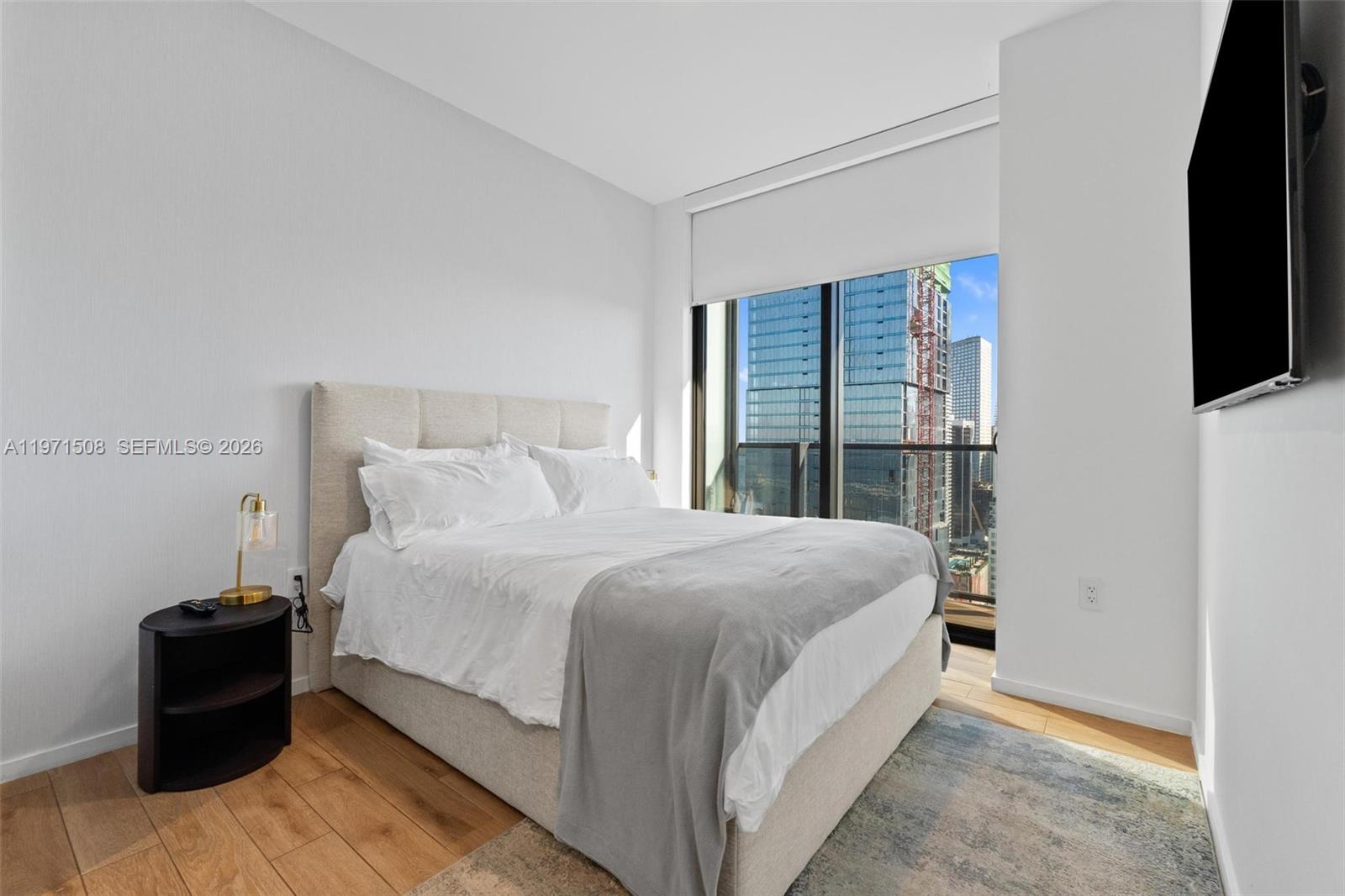 398 NE 5th St #3218 Miami, FL 33132