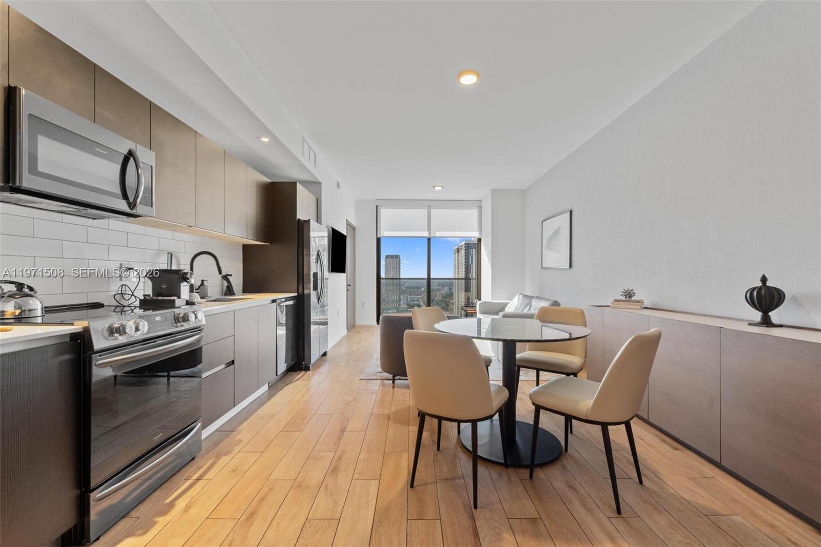 398 NE 5th St #3218 Miami, FL 33132