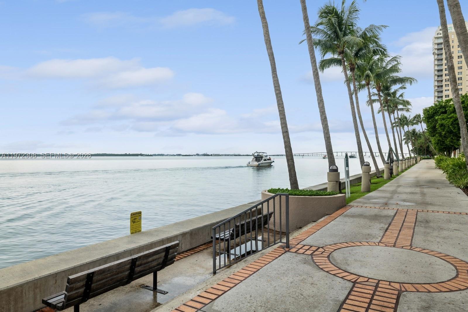 540 Brickell Key Dr #504