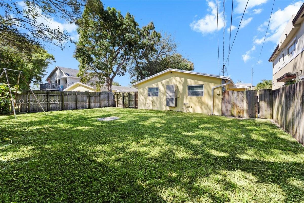 620 SW 10th St Fort Lauderdale, FL 33315