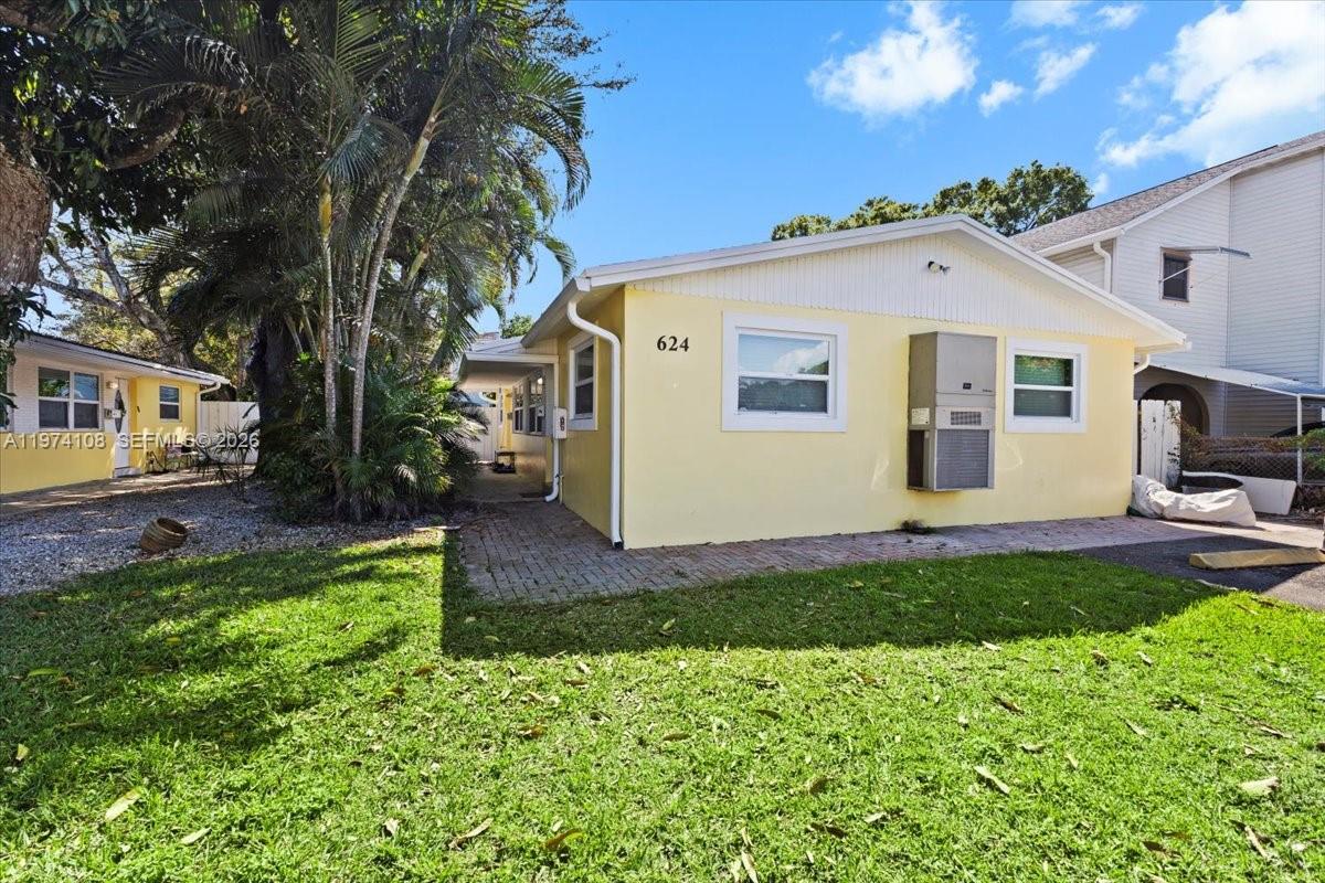 620 SW 10th St Fort Lauderdale, FL 33315