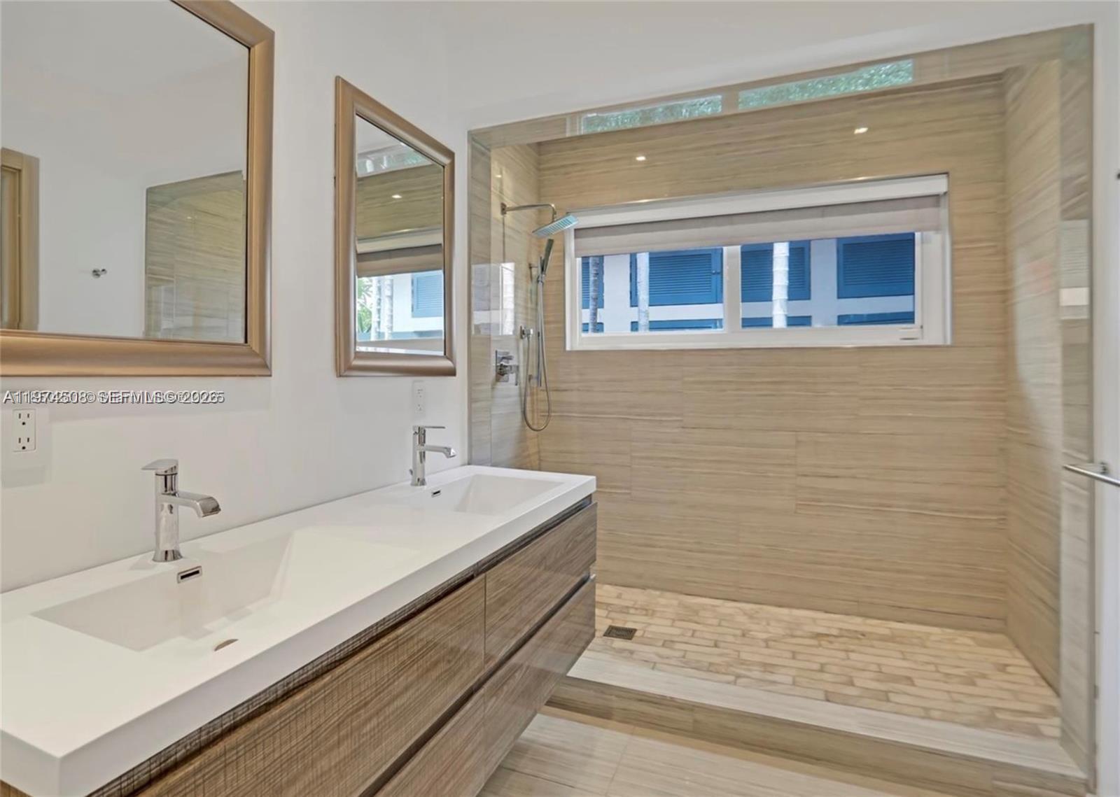 2341 Keystone Blvd North Miami, FL 33181