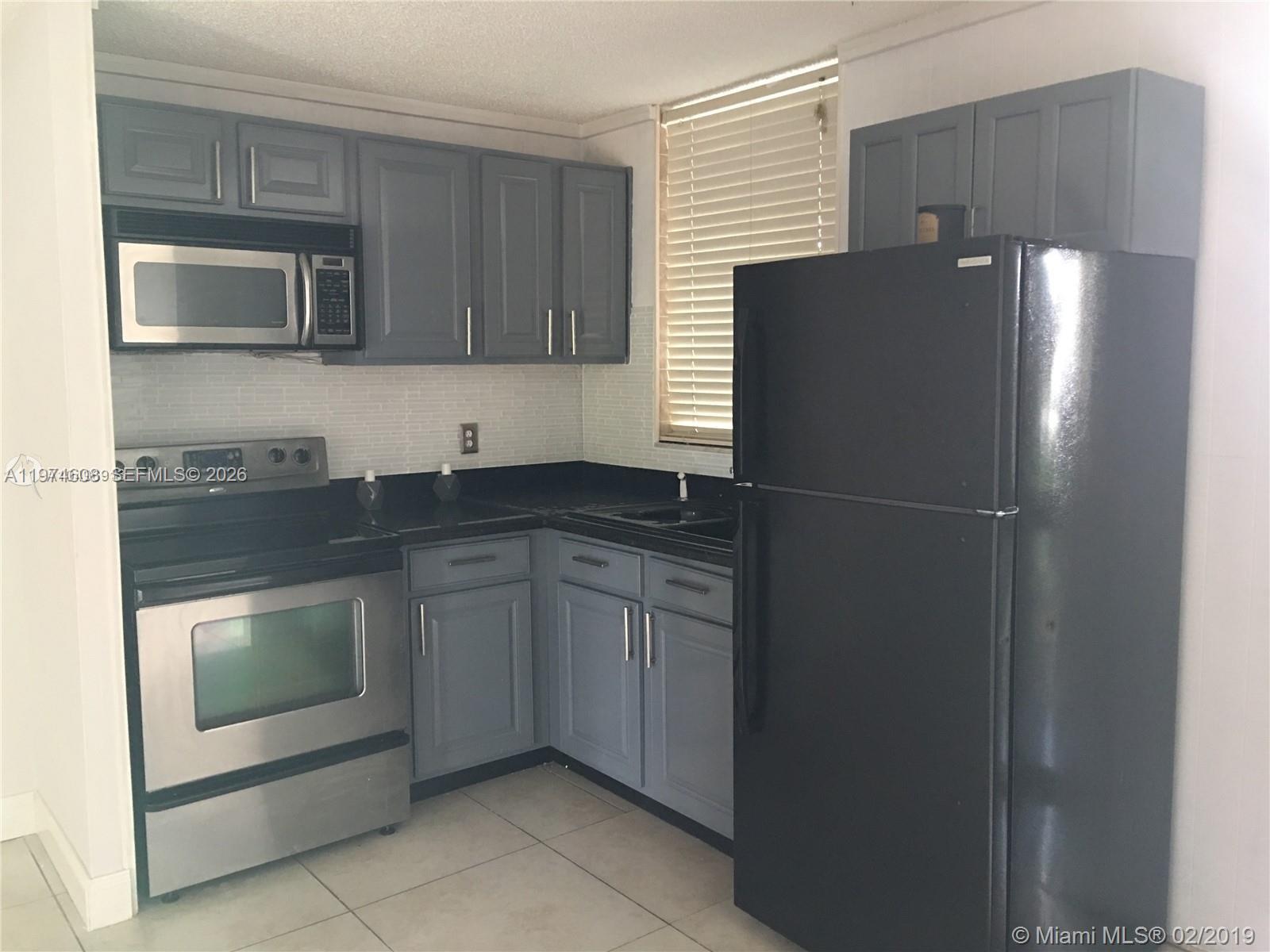 1801 S Treasure Dr #124 North Bay Village, FL 33141