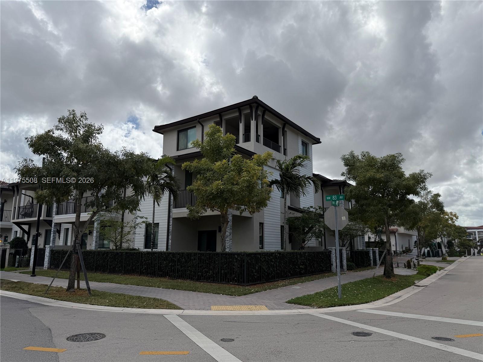 8304 NW 49th St Doral, FL 33166