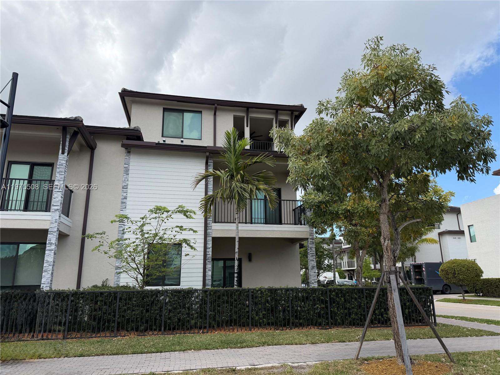 8304 NW 49th St Doral, FL 33166