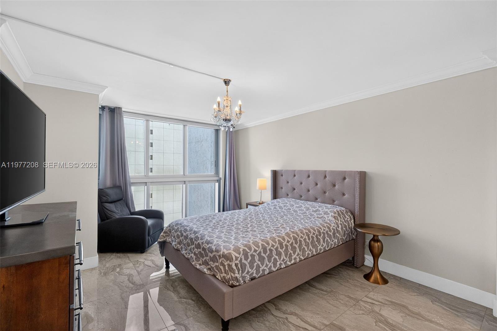 2655 Collins Ave #1407 Miami Beach, FL 33140