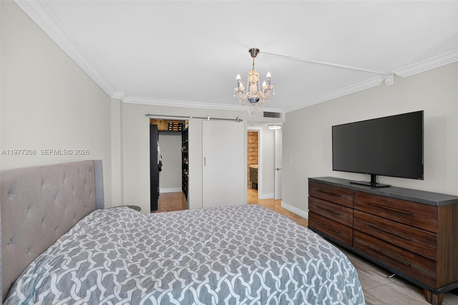 2655 Collins Ave #1407 Miami Beach, FL 33140