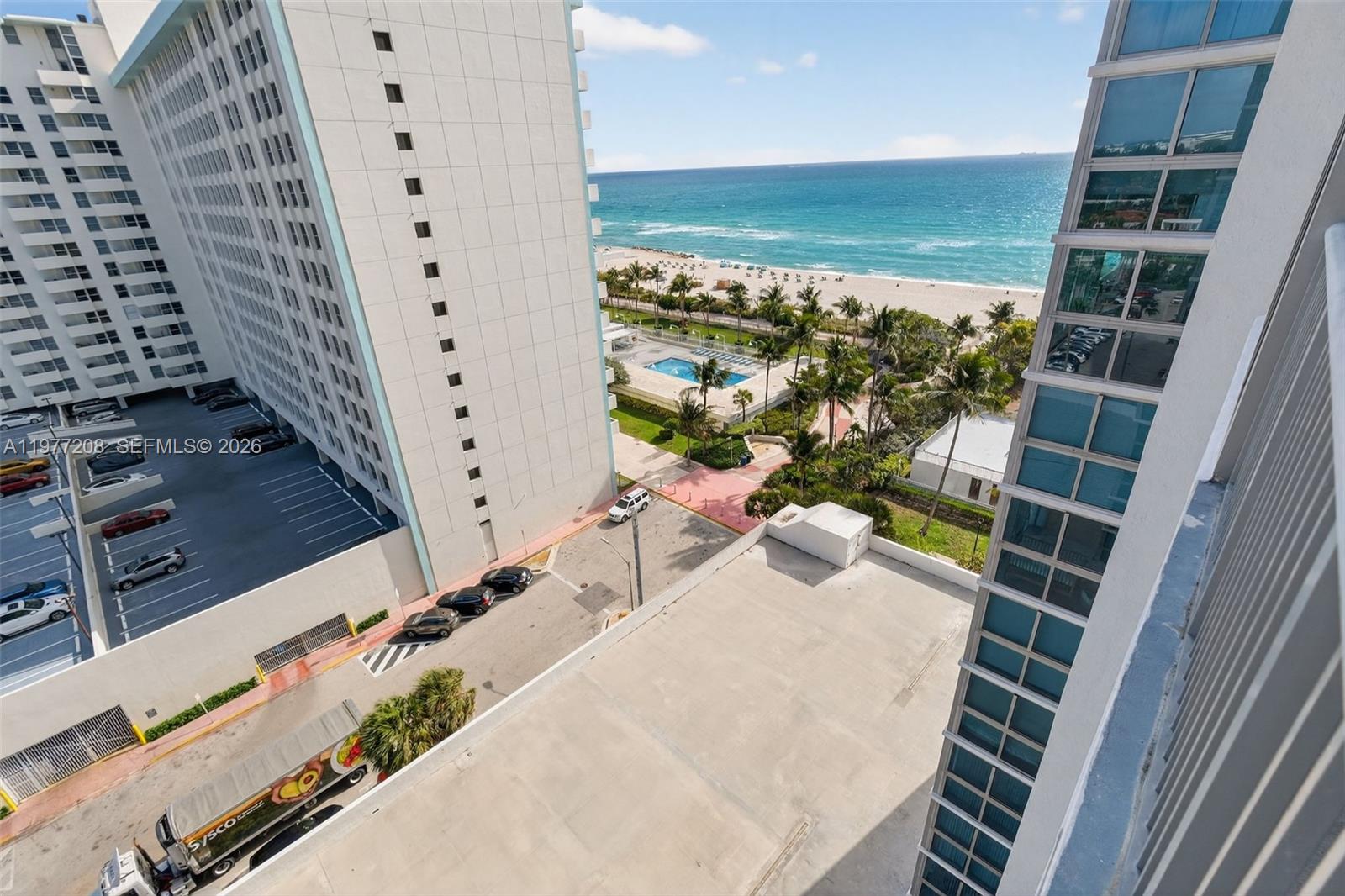 2655 Collins Ave #1407 Miami Beach, FL 33140