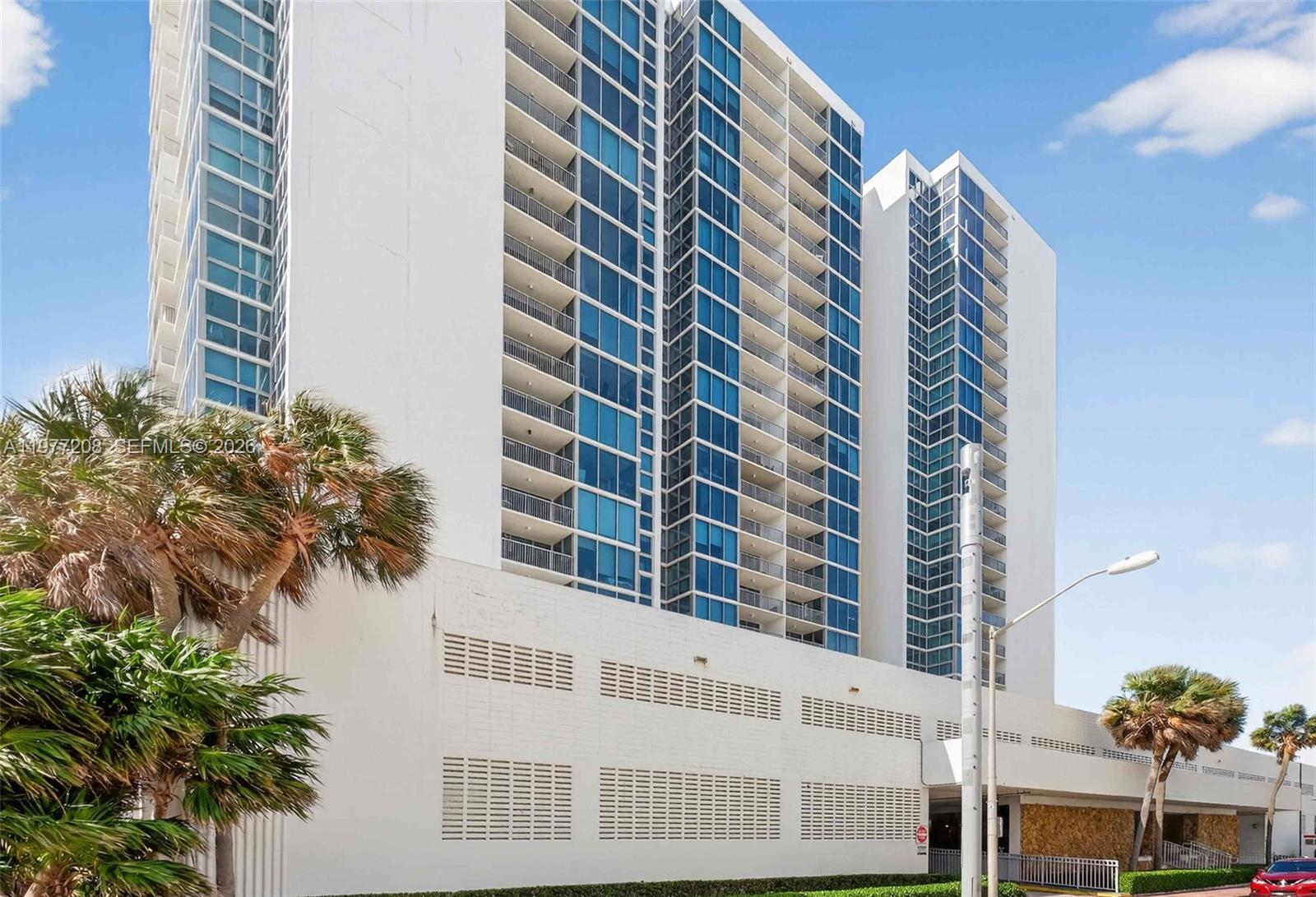 2655 Collins Ave #1407 Miami Beach, FL 33140