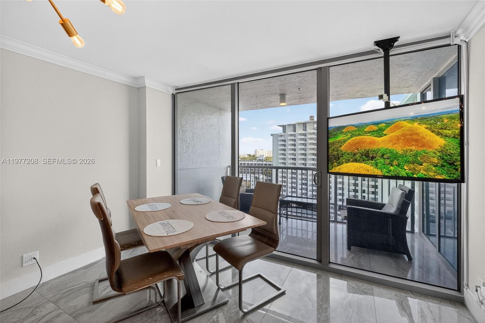 2655 Collins Ave #1407 Miami Beach, FL 33140