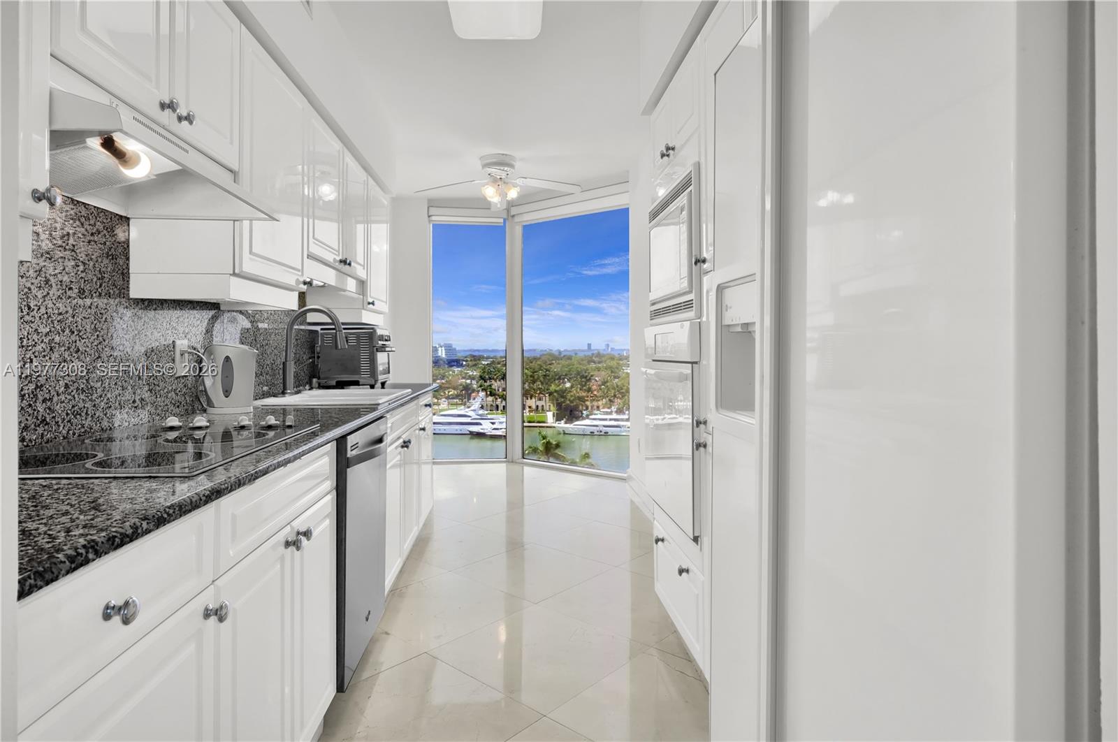 image Blue Diamond19