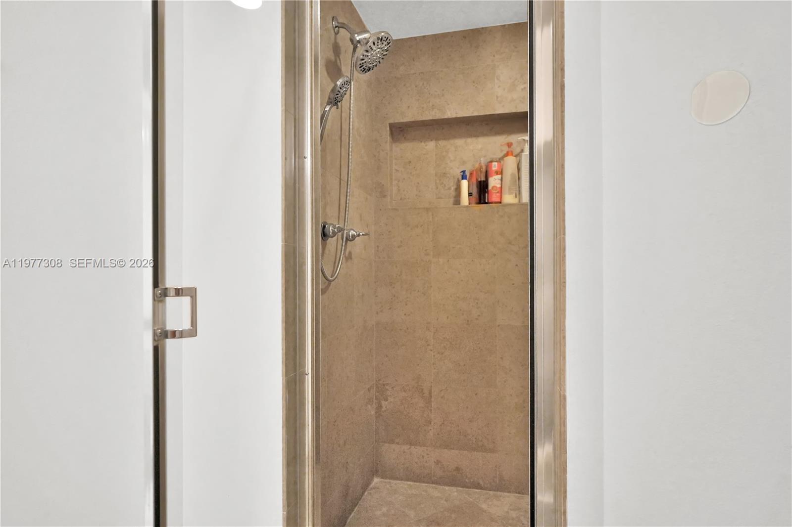 image Blue Diamond30