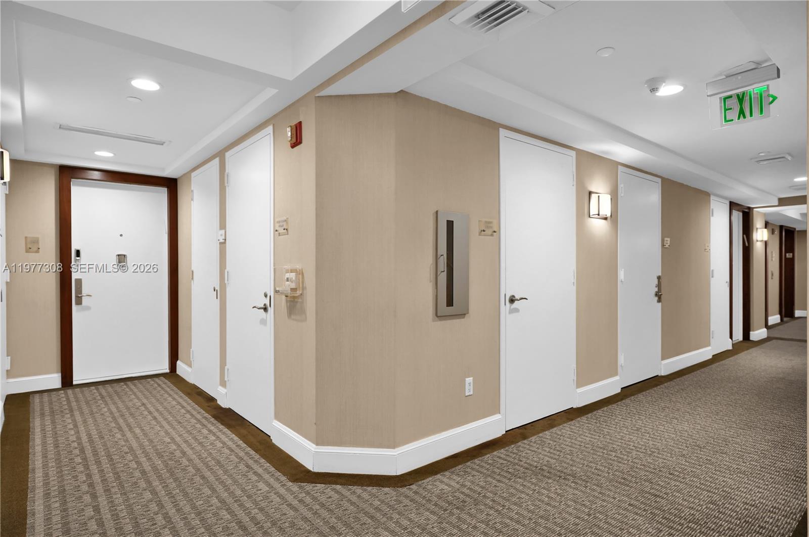 image Blue Diamond38