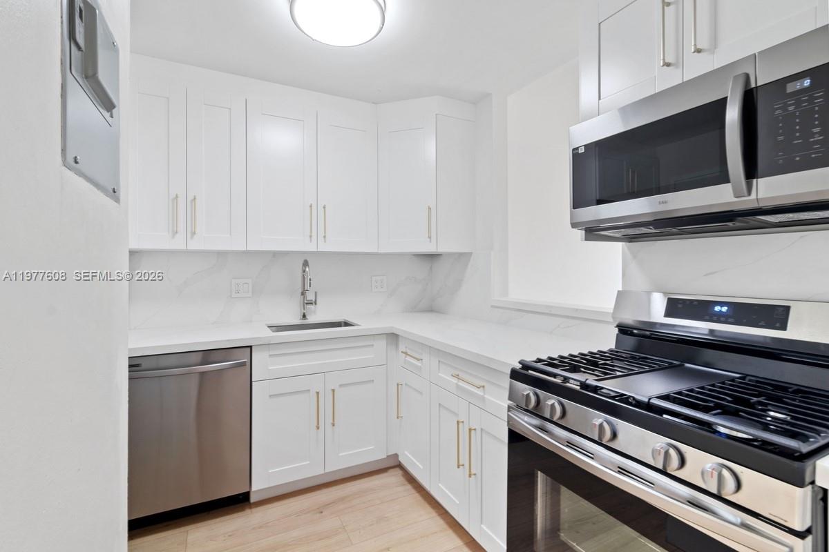 6902 N Kendall Dr #E403