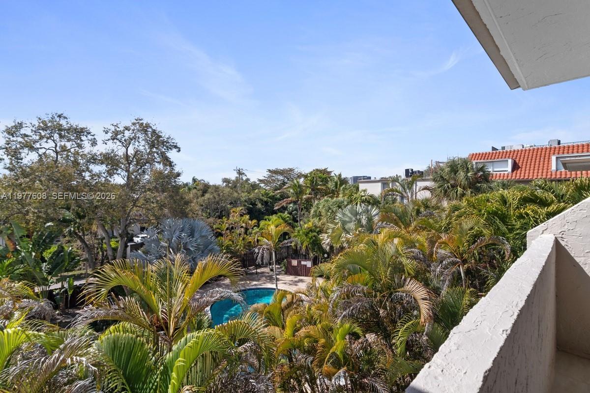 6902 N Kendall Dr #E403 Pinecrest, FL 33156