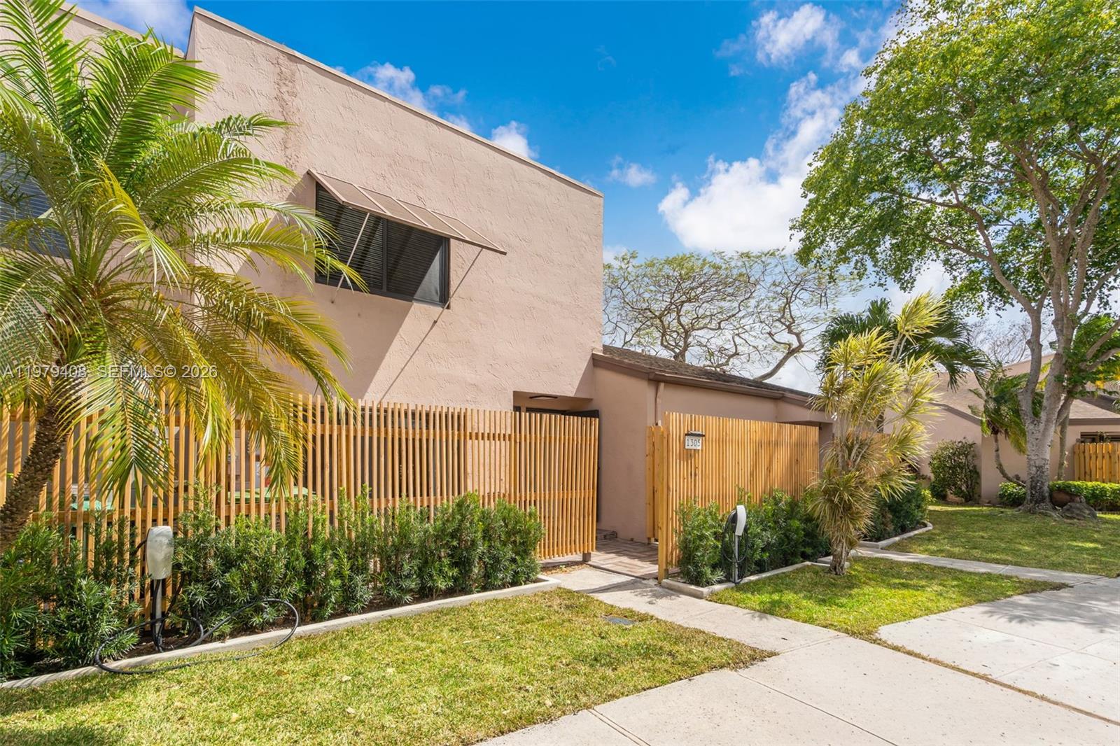 1305 NW 122nd Ter