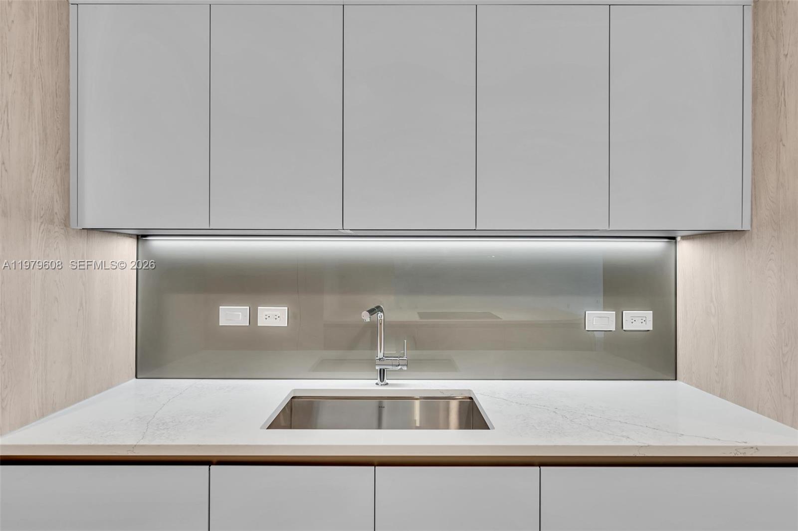 image La Baia Bay Harbor10