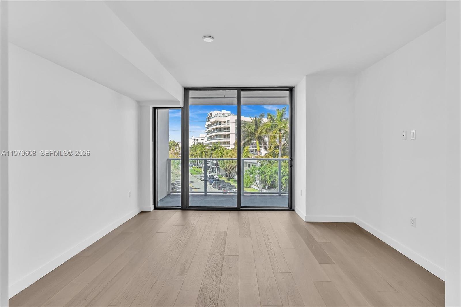 image La Baia Bay Harbor22