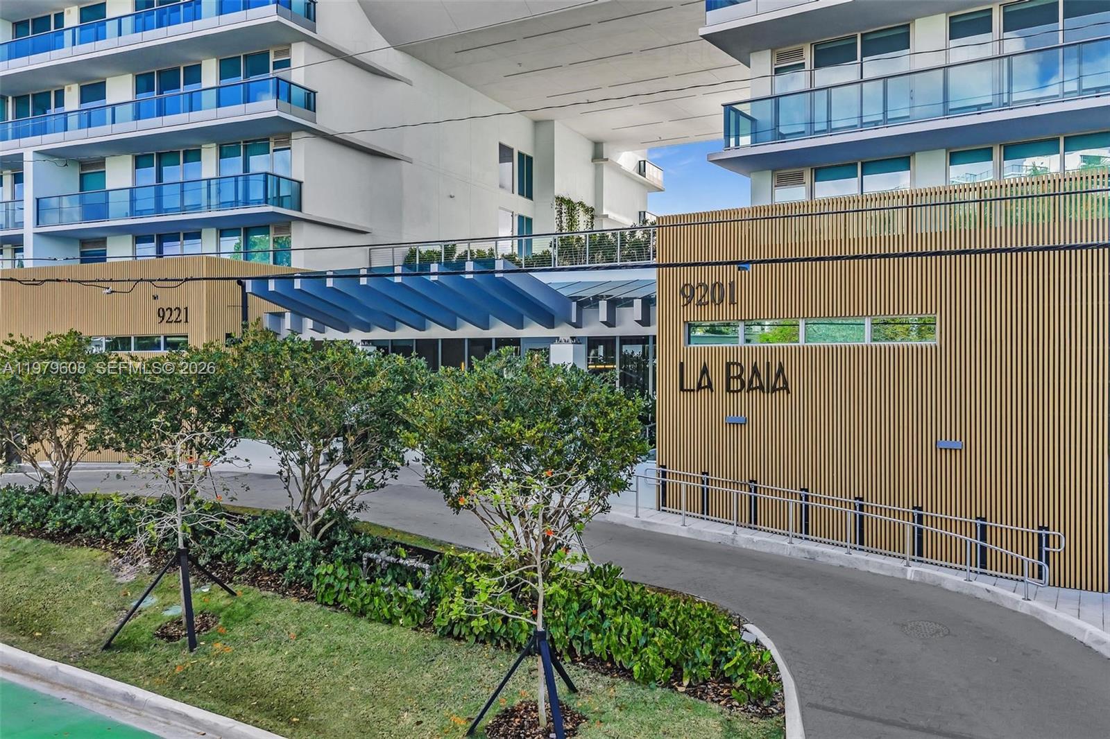 image La Baia Bay Harbor34