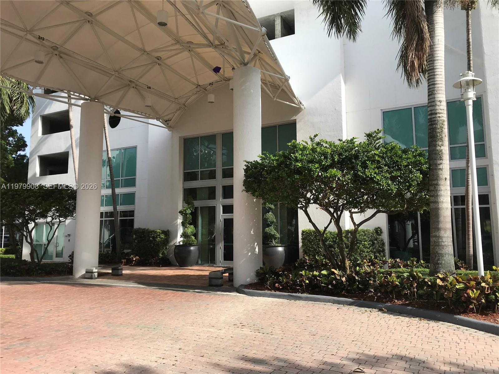 7900 Harbor Is Dr #523 North Bay Village, FL 33141