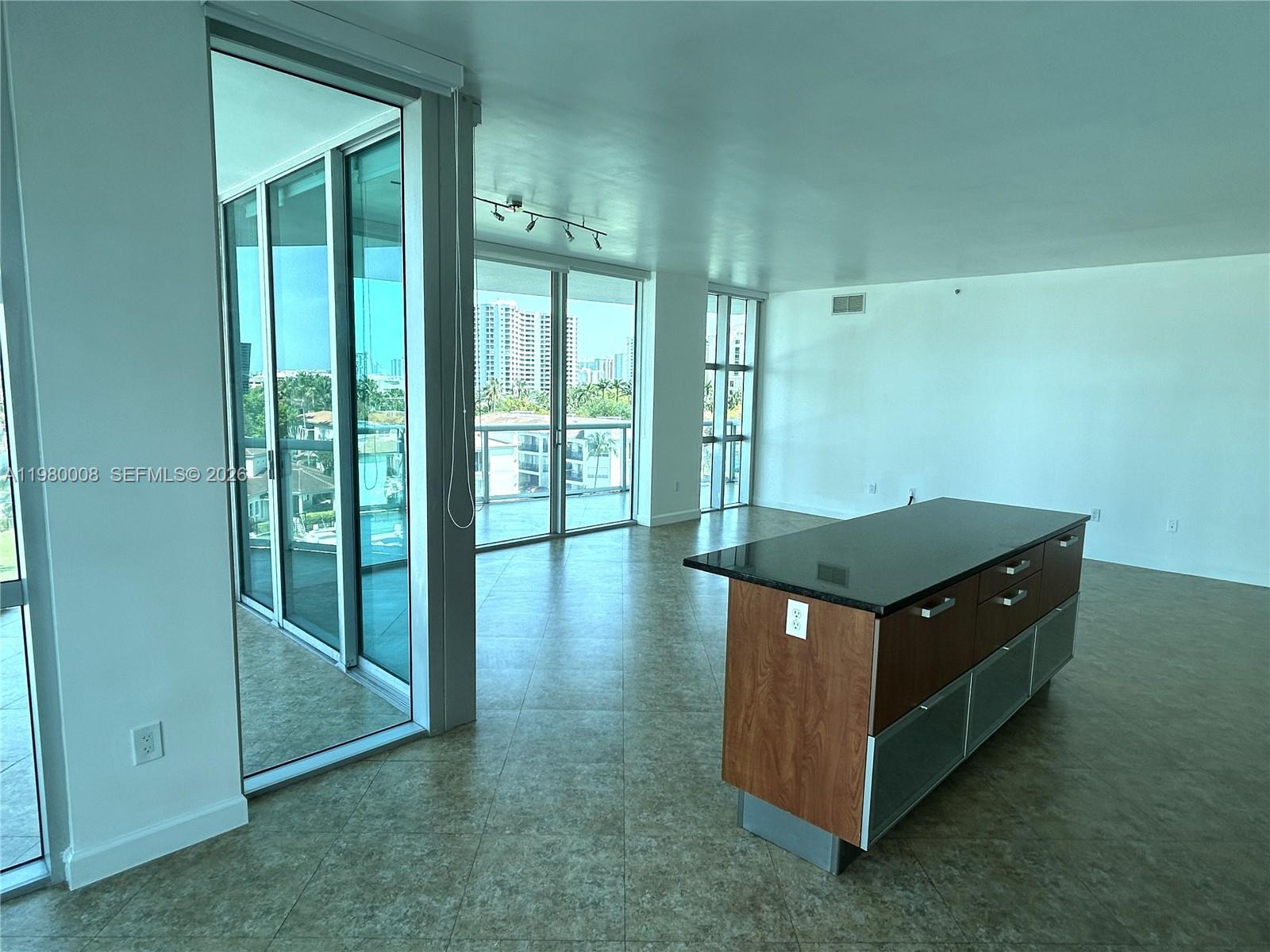 image The Atrium at Aventura9