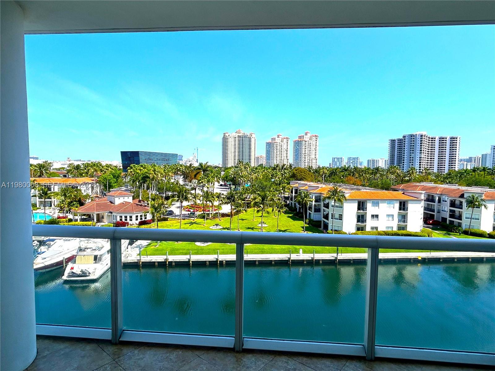 image The Atrium at Aventura2
