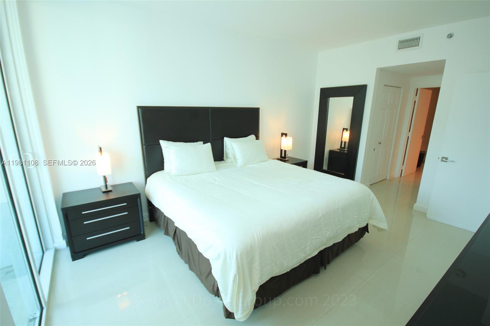 image The Plaza on Brickell East18