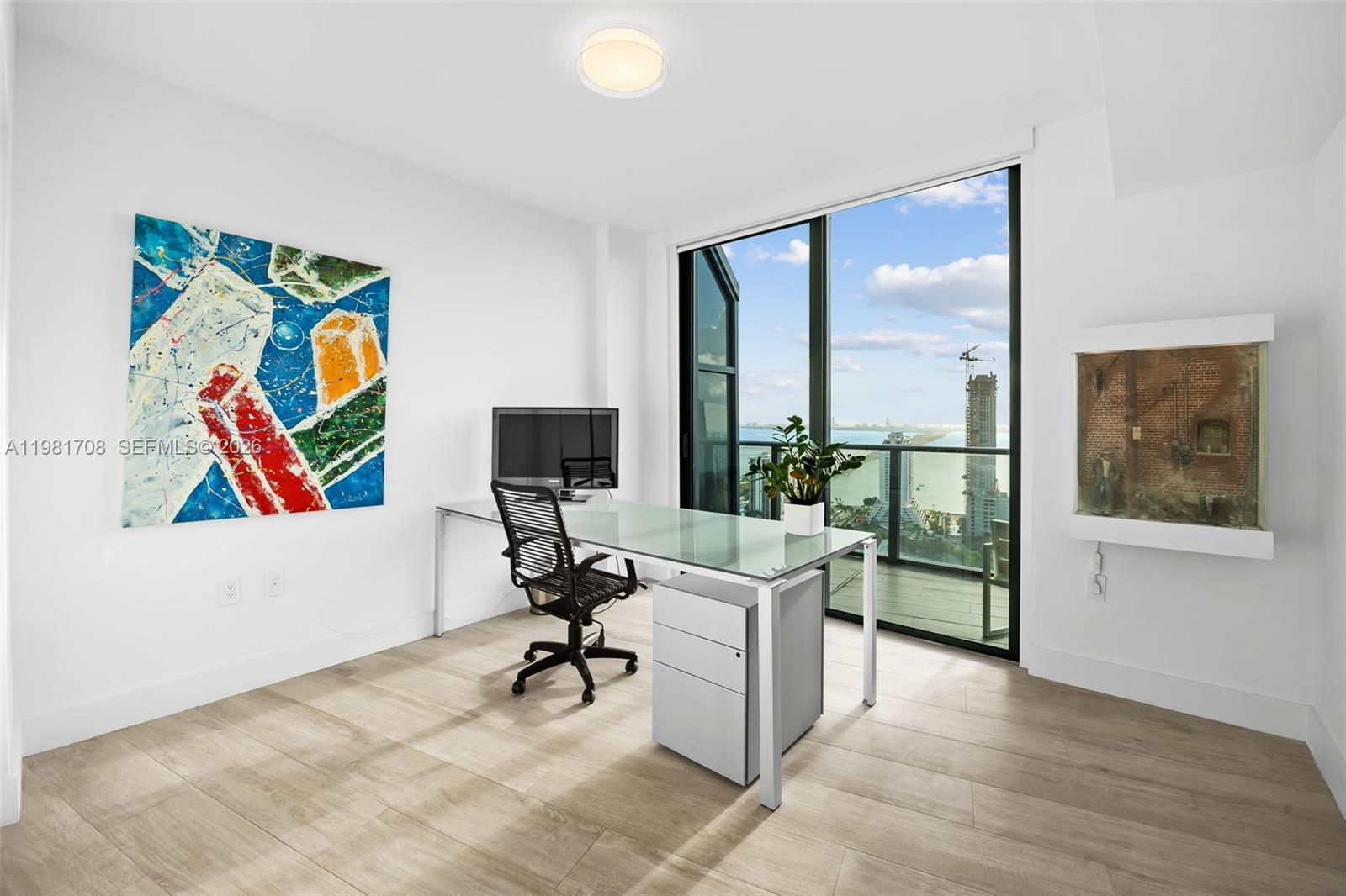 121 NE 34th St #PH3204 Miami, FL 33137