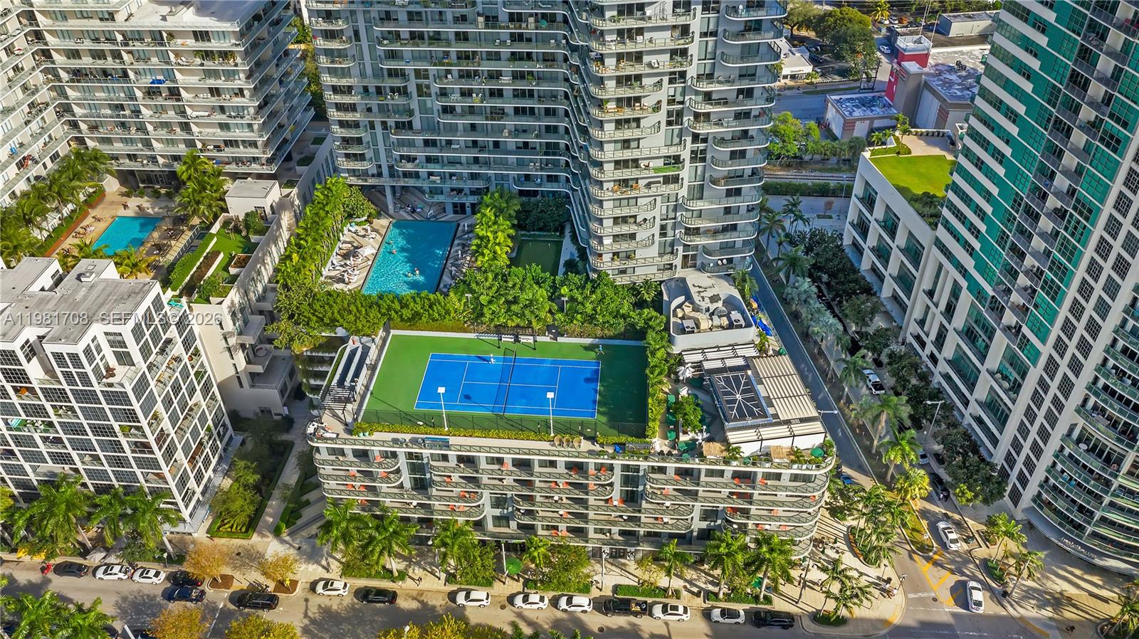 121 NE 34th St #PH3204 Miami, FL 33137