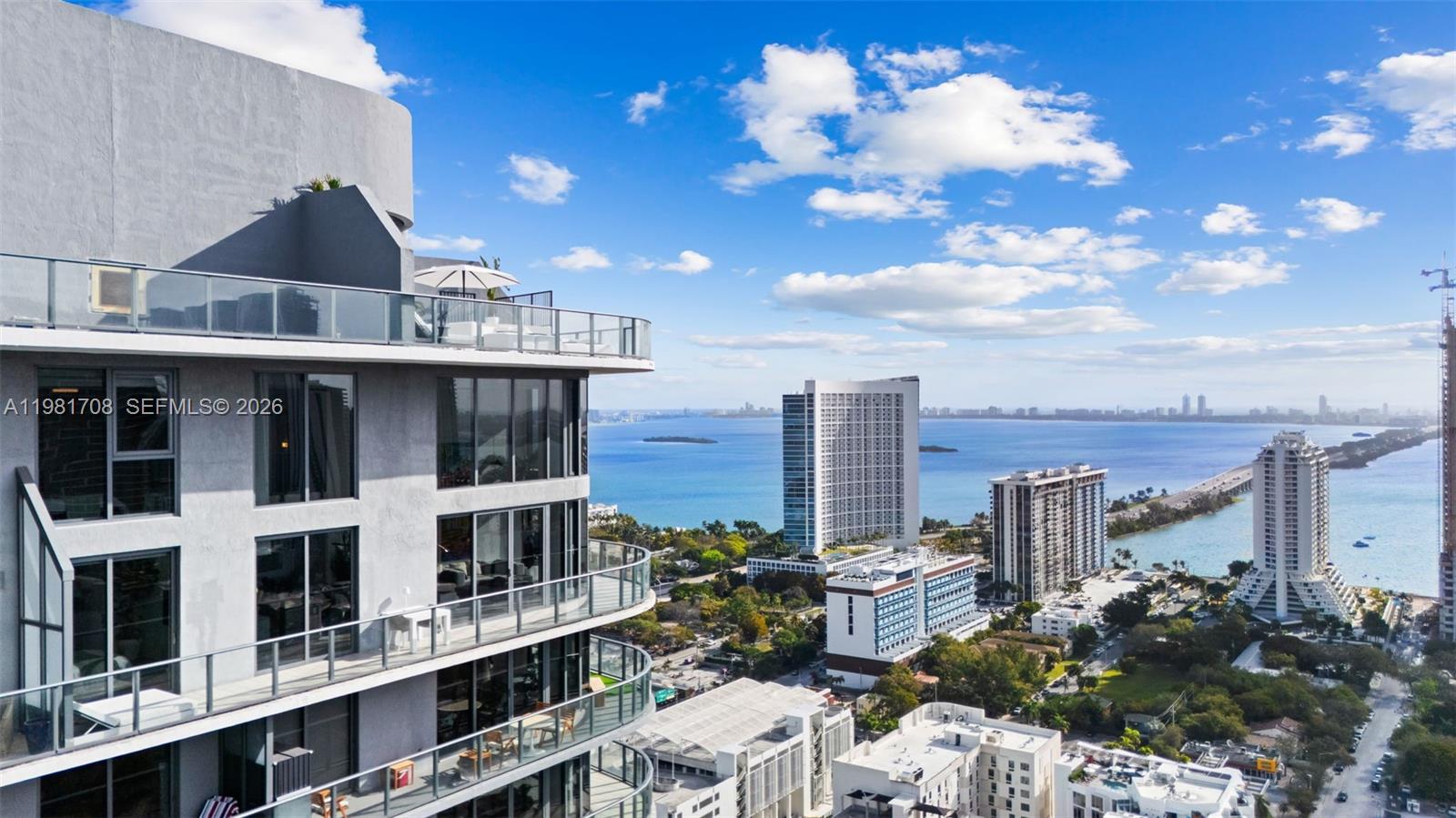 121 NE 34th St #PH3204 Miami, FL 33137