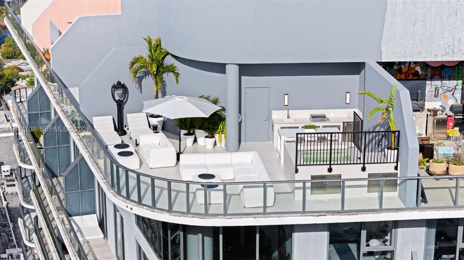 121 NE 34th St #PH3204 Miami, FL 33137