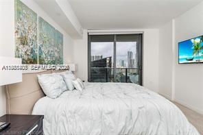 45 SW 9th St #1701 Miami, FL 33130