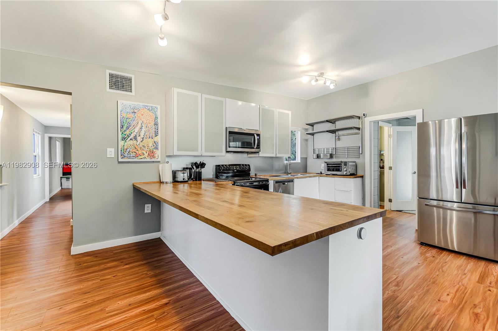 12955 NE 11th Ave North Miami, FL 33161