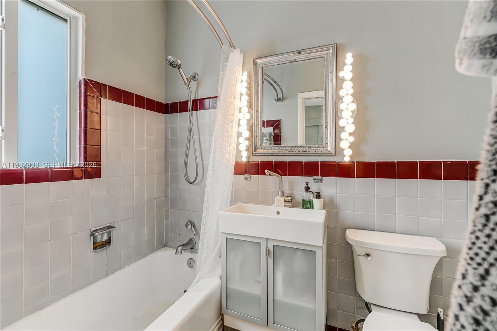 12955 NE 11th Ave North Miami, FL 33161