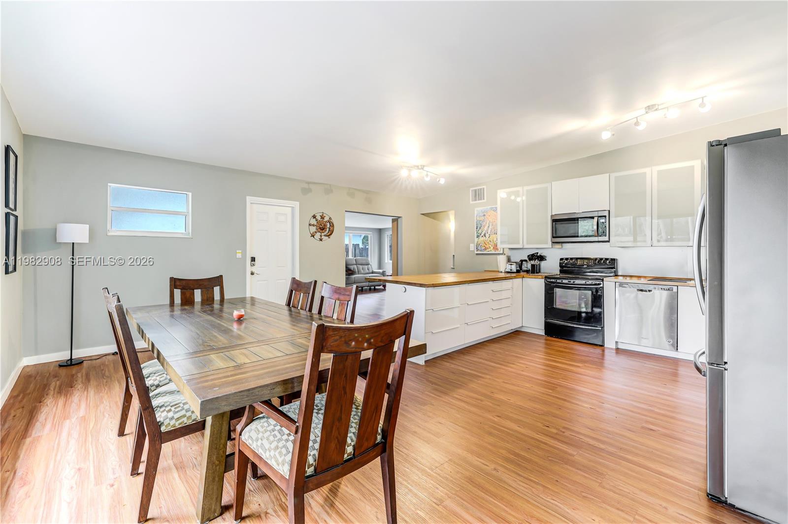 12955 NE 11th Ave North Miami, FL 33161