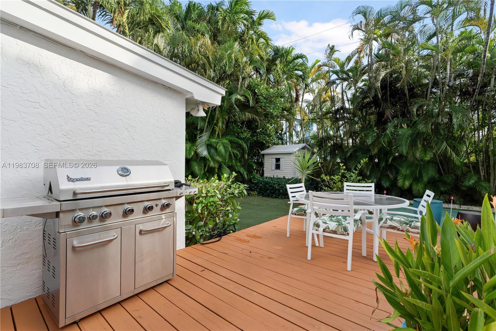 310 Greenwood Dr Key Biscayne, FL 33149