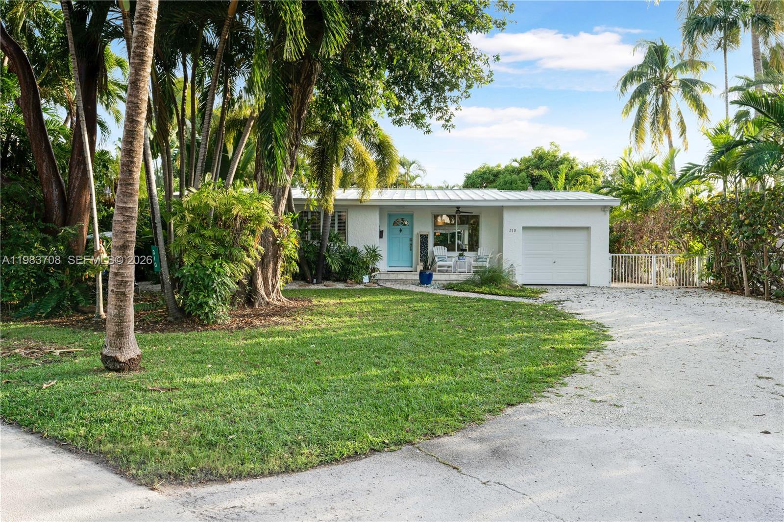 310 Greenwood Dr Key Biscayne, FL 33149